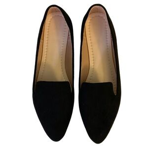 NWT Black Pointed Flats Size 10